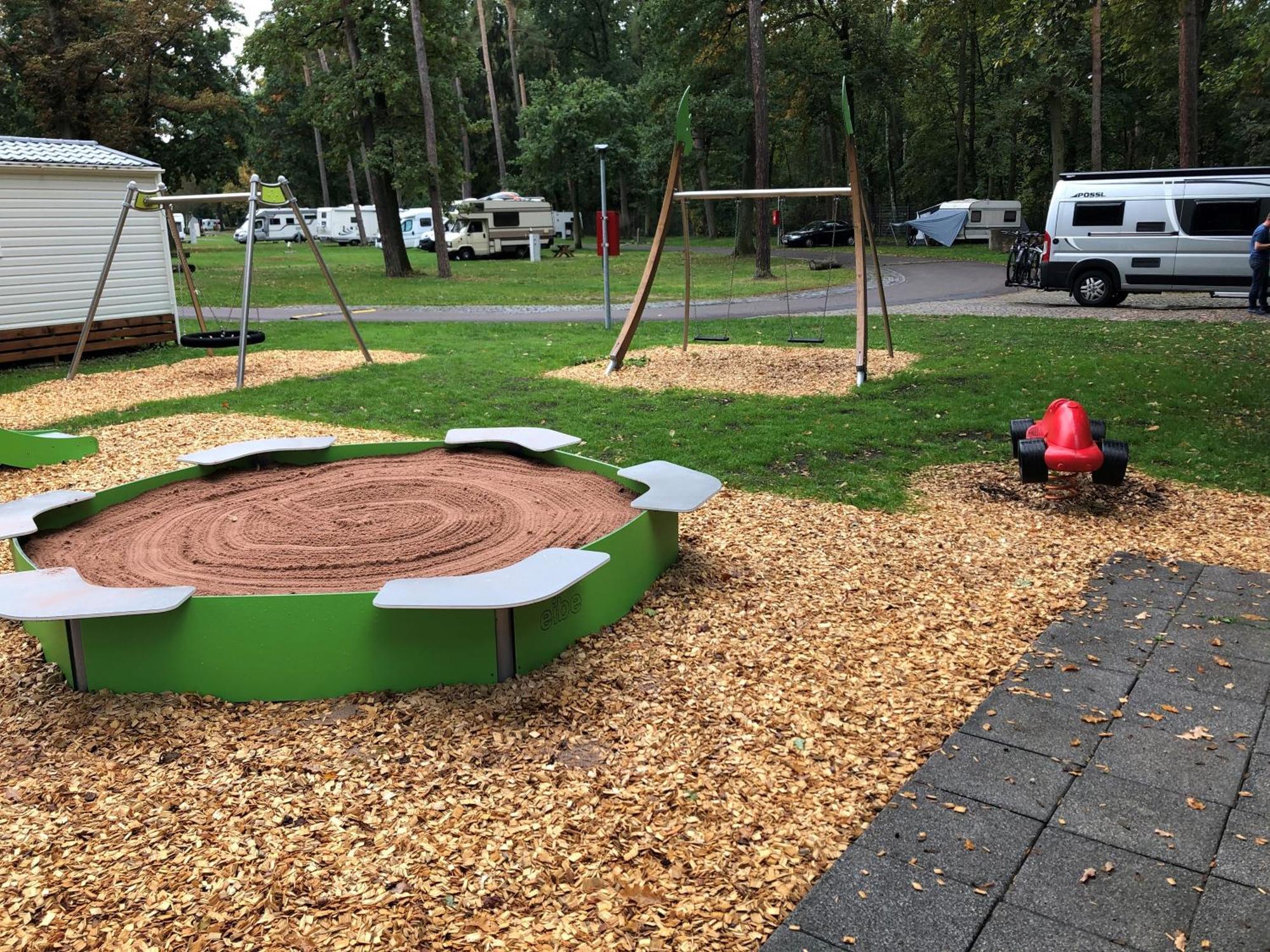 Knaus Campingpark Nuernberg Exterior photo